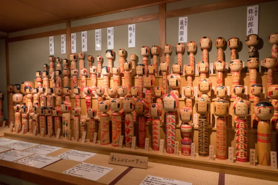 Kokeshi (traditional wooden dolls)